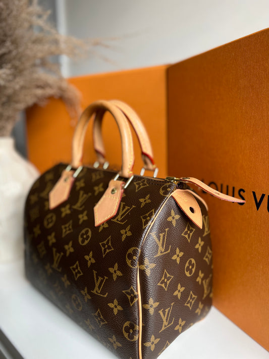 Louis Vuitton Speedy 25